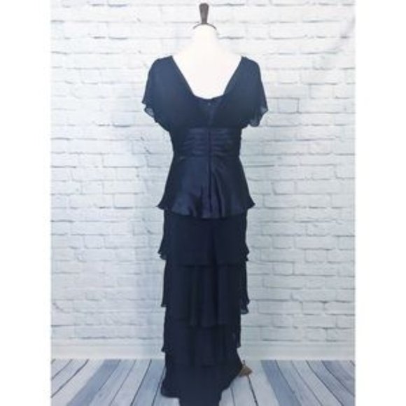 Patra Navy Layered Formal Dress Size 8 - Picture 3 of 7